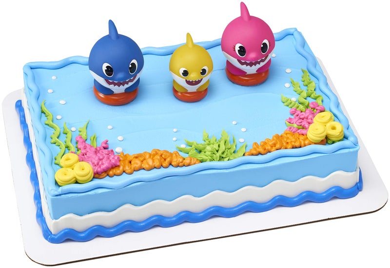 DecoPac DecoSet Baby Shark Cake Topper, 3-Piece Set with Mom, Dad and Little One, Adorable Decorations with Collectible Figurines - Image 5